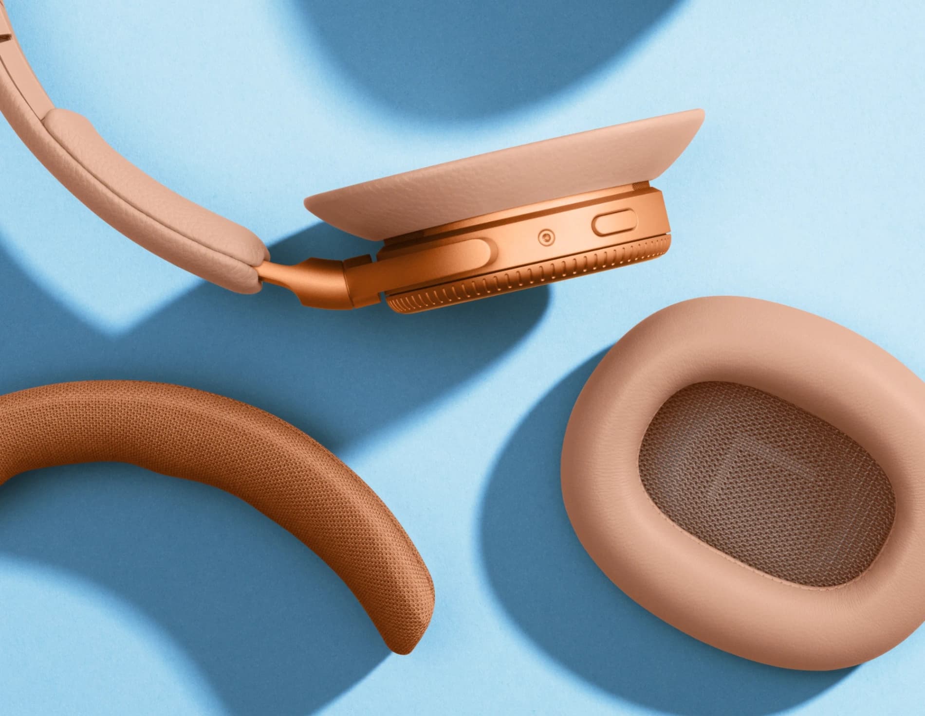 Beoplay H100 është i certifikuar Cradle to Cradle Certified® Full Scope: Bronze (v4.1).
